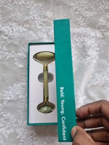 mCaffeine Jade Roller - Face Massager