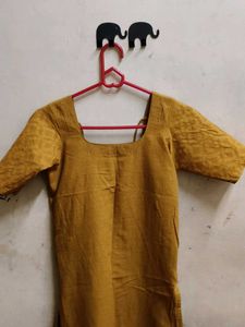 Vintage Mustard Top