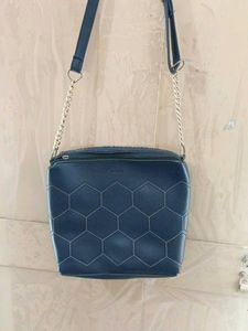 Cute Sling Hand Bag With Gold Chain