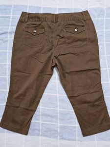 Women's brown capri