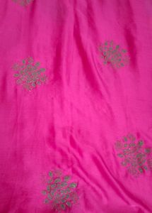 Gulabi Saree 🎀✨