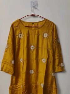 Elegant Embroidered Kurta