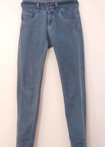 SKINNY FIT HIGH RISE JEANS