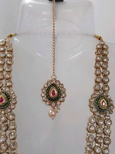 Elegant Kundan Necklace Set