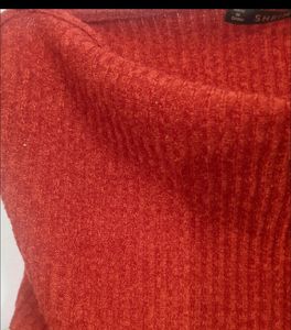 Red Crop Top Size 40