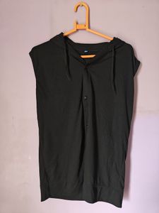 Black Sleeveless Hoodie Shirt