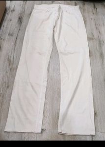 sc2267 Mars White Jeans size 36