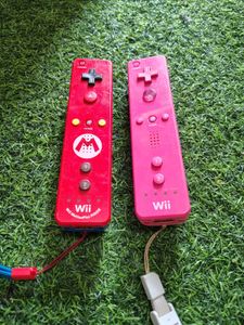 Nintendo Wii Remotes - Red Mario & Pink Og