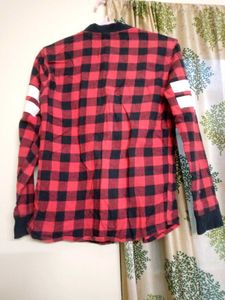 Black And Res Shirt