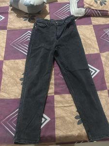 Black Mom Leg Jeans