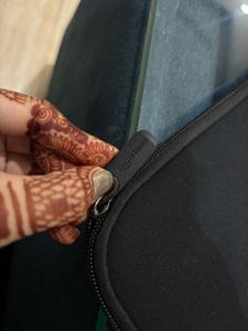 Laptop Sleeve Case: Amazon Basics