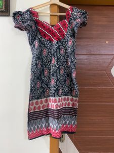 Patterned Kurti With Red &amp; Black