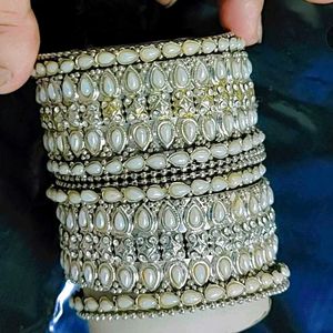Pearl Bangle Set