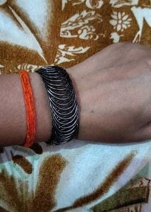 Black Metal Wire Bracelet