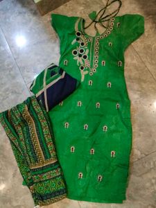 Stiched Chudithar Set With Lining