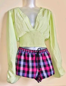 Size M🎁Buy 2 Get 1 Free 🎁 Trendy Green Crop Top