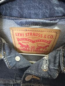 Levi’s Original Fit Trucker Denim Jacket