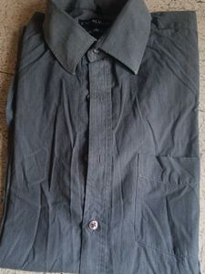 Men&#39;s Casual Shirt