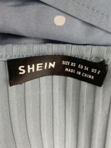 Light Blue Casual Top (Women&#39;s)