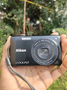 Nikon Coolpix S3200 Camera