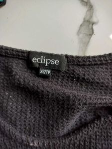 Black Cropped V-Neck Top