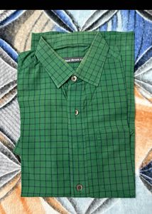 Checked Men&#39;s Shirt