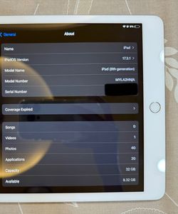 iPad 8th Gen 32GB (Wifi) (Charging Cable Free)