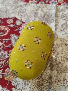 Oval Embroidery Stones Hand Clutch With Sling