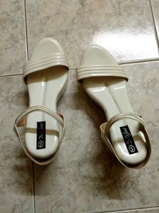 Elegant Beige Sandals