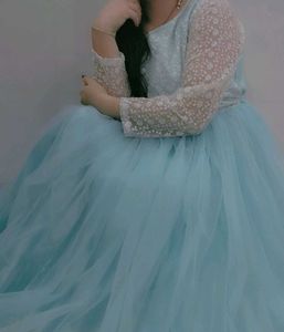 Very Pretty Flaired Gown