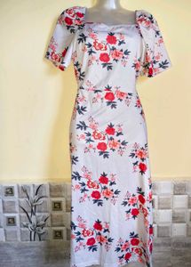 Size S/M 🎁Buy 2 Get 1 Free🎁 Floral Midi Dress