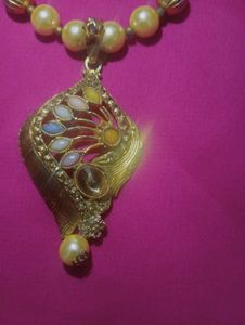 Golden Jewellery Set