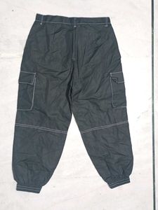 women&#39;s Black Cargo pants