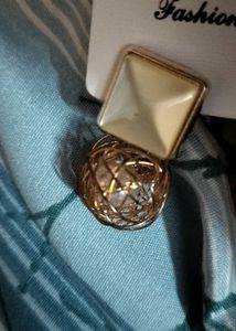 Fashionable Square Drop Earrings