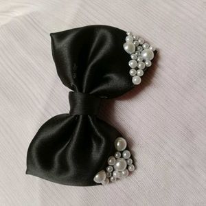 Pearl Embellished Hair Bows