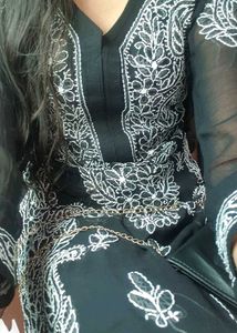 Elegant Black Embroidered Kurta
