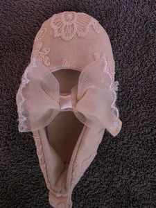 Floral Offwhite Lace Embroidered Shoes Free