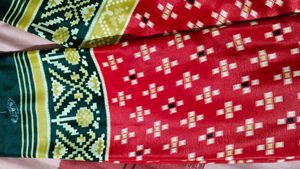 Daily Wear Red And Green Sari With Blouse Piece
