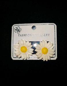 4 Korean Beautiful Earrings