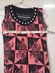 Fancy, Printed,Black N Pink Velvet-Chiffon Top
