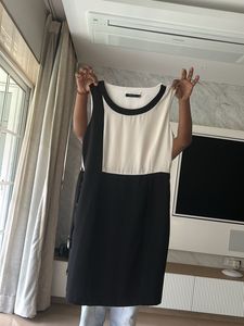 Van Huesen Beautiful White &amp; Black Dress