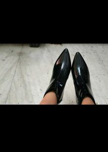Pointed chelsea Boots for women