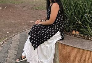 Elegant Black &amp; White Kurta