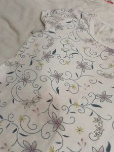 Woman&#39;s Tshirt