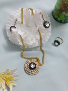 Elegant Jewelry Set
