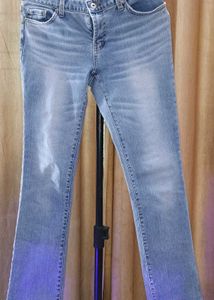 Brand New Straight Fit Jeans – Lowest Price!