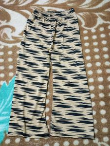 4 Girls Pants at 69 Rs, Hardly Used