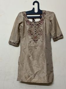 Elegant Embroidered Kurta