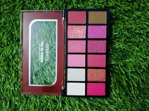 Mars Eyeshadow Kit