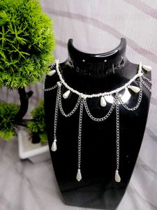Elegant Pearl Drop Choker &amp; Floral Earrings Set